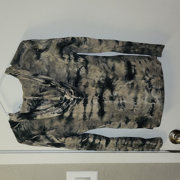 American Living size M tie dye - Picture 6 of 8